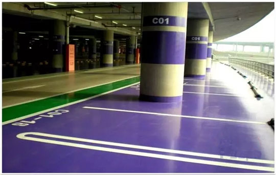 停车场地坪漆施工后出现色差的因素？