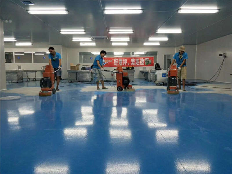 广州地板漆施工厂家口中的三分涂料七分施工